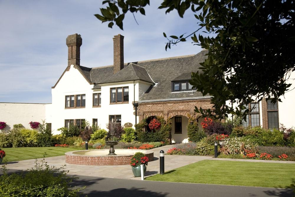 Western House Hotel At Ayr Racecourse Exteriér fotografie